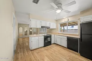 2139 W Eugie Ave, Phoenix, AZ 85029 - Photo 12