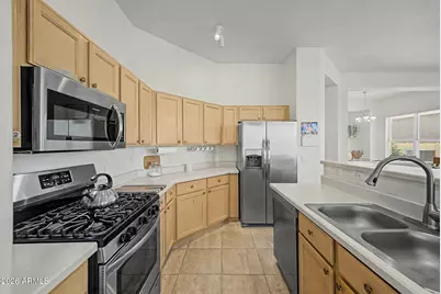 18563 N 116th Drive, Surprise, AZ 85378 - Photo 8