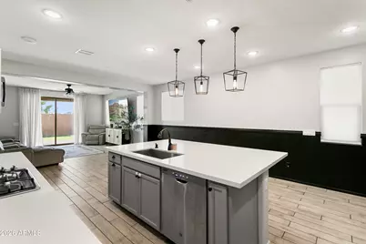6814 N 88th Lane, Glendale, AZ 85305 - Photo 8