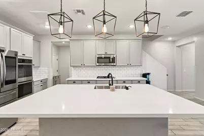 6814 N 88th Lane, Glendale, AZ 85305 - Photo 6