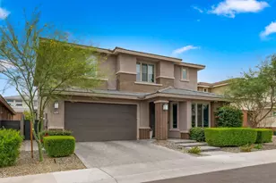 5946 E Abraham Ln, Phoenix, AZ 85054 - Photo 2