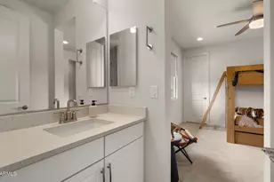 5946 E Abraham Ln, Phoenix, AZ 85054 - Photo 38