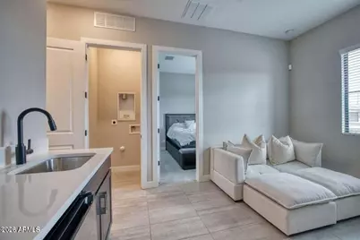 7434 N 80th Lane, Glendale, AZ 85303 - Photo 8