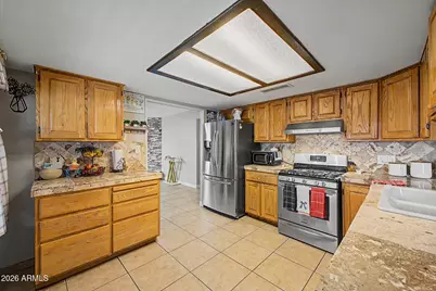 8448 W Turney Avenue, Phoenix, AZ 85037 - Photo 16