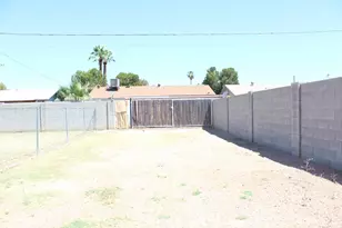 3932 W Griswold Rd, Phoenix, AZ 85051 - Photo 20