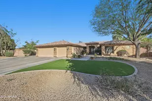 7909 W Briden Ln, Peoria, AZ 85383 - Photo 8