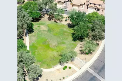 16239 W Boca Raton Road, Surprise, AZ 85379 - Photo 2