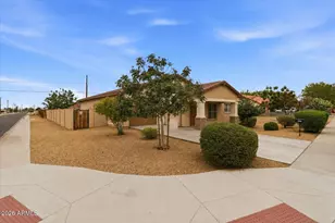 2502 E Tamarisk Ave, Phoenix, AZ 85040 - Photo 1