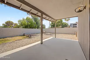 11025 N 41st Pl, Phoenix, AZ 85028 - Photo 16