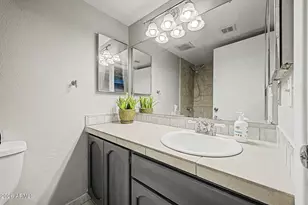 3301 E Earll Dr, Phoenix, AZ 85018 - Photo 16