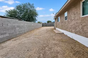 5206 S 11th Ave, Phoenix, AZ 85041 - Photo 26
