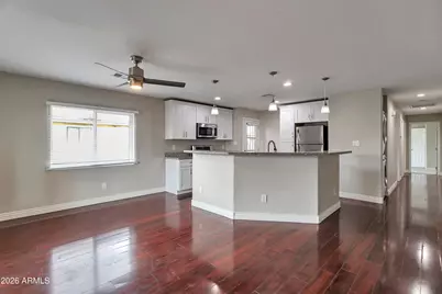 5206 S 11th Avenue, Phoenix, AZ 85041 - Photo 6