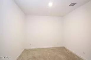 1649 W la Mirada Dr, Phoenix, AZ 85041 - Photo 32