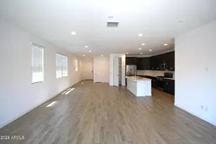 1649 W la Mirada Dr, Phoenix, AZ 85041 - Photo 12