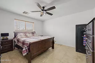 6929 S 11th Dr, Phoenix, AZ 85041 - Photo 18