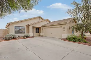 6929 S 11th Dr, Phoenix, AZ 85041 - Photo 4