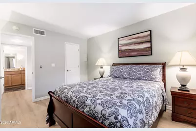 4704 E Paradise Village Parkway N #219, Phoenix, AZ 85032 - Photo 4