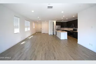 1649 W La Mirada Drive, Phoenix, AZ 85041 - Photo 12