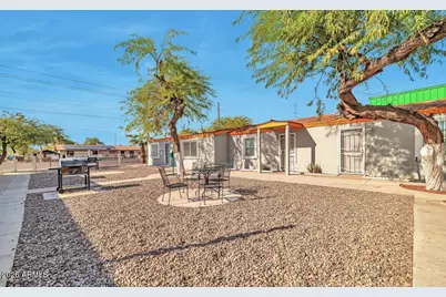 909 S 35th Avenue, Phoenix, AZ 85009 - Photo 1