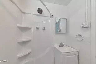 909 S 35th Ave, Phoenix, AZ 85009 - Photo 14