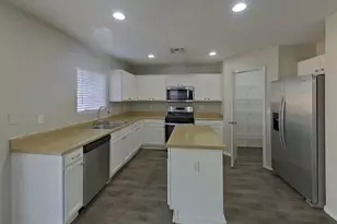 4102 S 62nd Ln, Phoenix, AZ 85043 - Photo 6