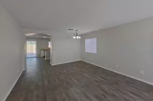 4102 S 62nd Ln, Phoenix, AZ 85043 - Photo 2