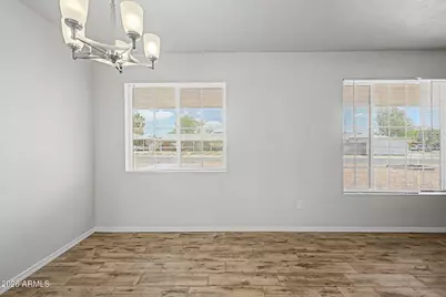 608 N 47th Place, Phoenix, AZ 85008 - Photo 10