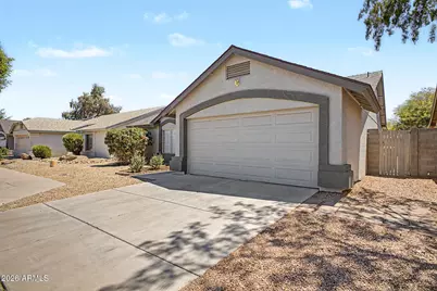 10237 W Windsor Boulevard, Glendale, AZ 85307 - Photo 12