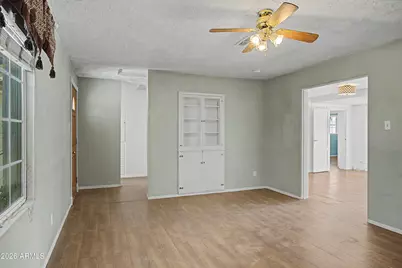 405 N Orange Street, Mesa, AZ 85201 - Photo 2