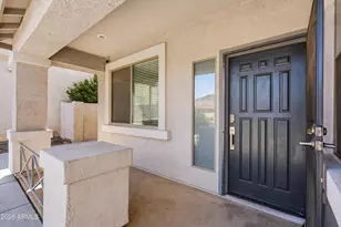 5661 W Desert Jewel Dr, Glendale, AZ 85302 - Photo 8