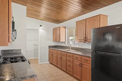 413 W Essex Road, Kearny, AZ 85137 - Photo 12