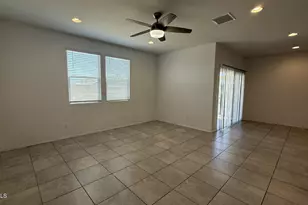 1137 W Chimes Tower Dr, Casa Grande, AZ 85122 - Photo 4