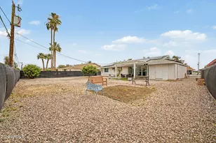 11442 N Coggins Dr, Sun City, AZ 85351 - Photo 24