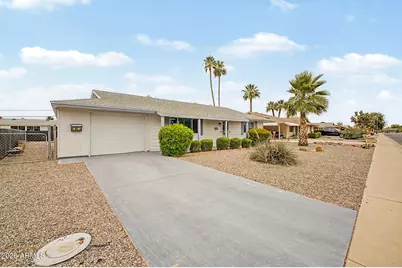 11442 N Coggins Drive, Sun City, AZ 85351 - Photo 2