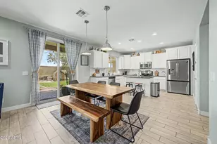 8864 W Cameron Dr, Peoria, AZ 85345 - Photo 4