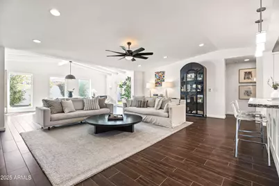 4431 E Calle Allegre, Phoenix, AZ 85018 - Photo 8