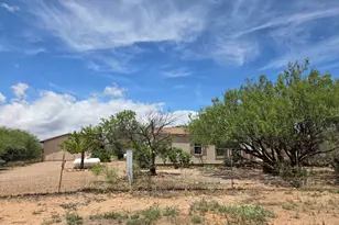 9041 E Moon Shadow Trail, Hereford, AZ 85615 - Photo 1