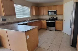 17440 W Caribbean Ln, Surprise, AZ 85388 - Photo 4