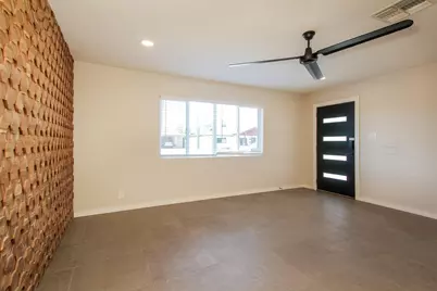 8626 E Rancho Vista Drive, Scottsdale, AZ 85251 - Photo 4