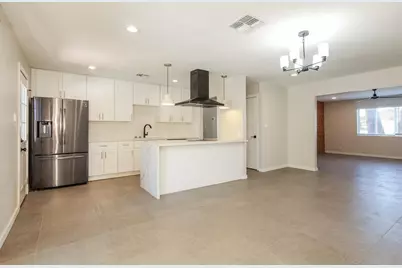 8626 E Rancho Vista Drive, Scottsdale, AZ 85251 - Photo 6