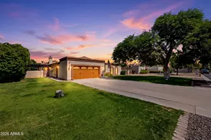 7731 S Willow Dr, Tempe, AZ 85284 - Photo 2