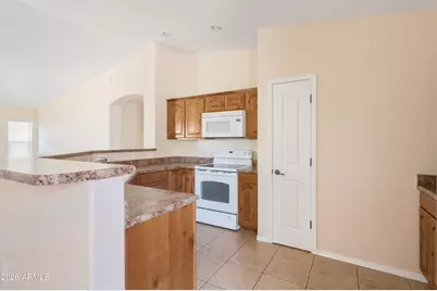 3389 Yosemite Court, Sierra Vista, AZ 85650 - Photo 4