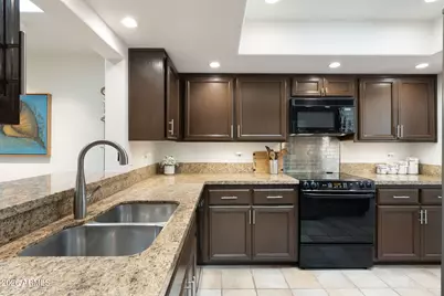8628 E San Rafael Drive, Scottsdale, AZ 85258 - Photo 14