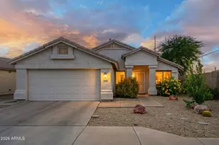 3136 E Roveen Ave, Phoenix, AZ 85032 - Photo 1