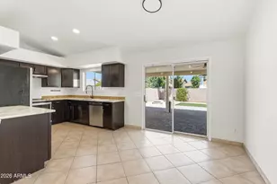 18837 N 3rd Ave, Phoenix, AZ 85027 - Photo 10