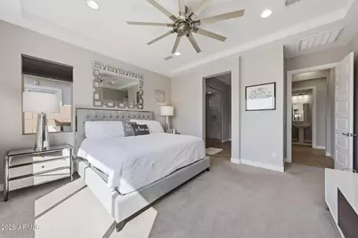 2831 E Robin Lane, Phoenix, AZ 85050 - Photo 14