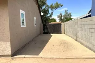 5925 W Loma Ln, Glendale, AZ 85302 - Photo 2