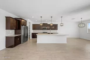 4901 W Hunter Trl, San Tan Valley, AZ 85144 - Photo 10