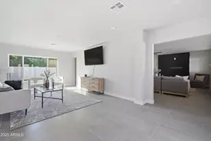 8631 E Thomas Rd, Scottsdale, AZ 85251 - Photo 46