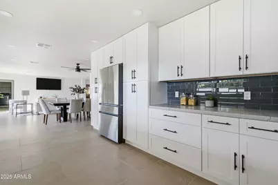8631 E Thomas Road, Scottsdale, AZ 85251 - Photo 30